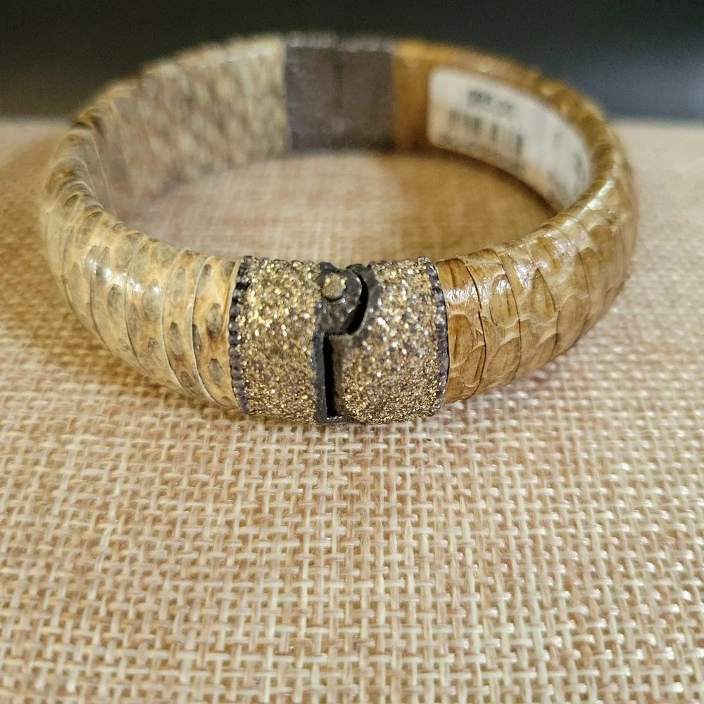NWT KMO Paris/KMO Bali Genuine Snakeskin Kamelite Sparkle Bangle